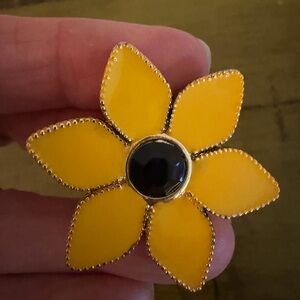 Betsey Johnson Yellow Flower ring